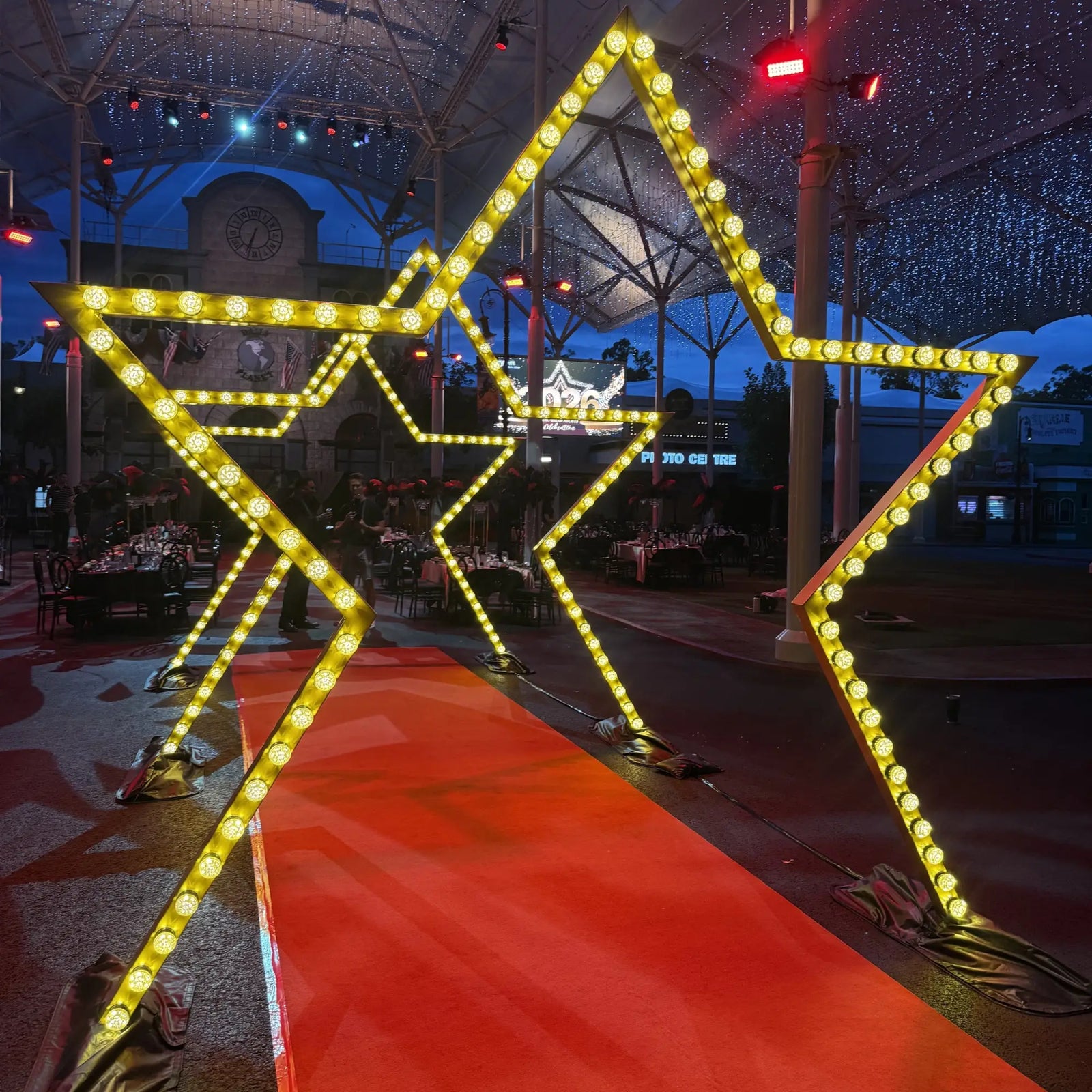 Red Carpet Star Arches at Movie World