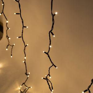 LED Icicle Fairy Lights - Golden Warm White, 5M with 1m & 2m drops 24VDC, 30cm string spacing, 10cm led spacing incl. transformer
